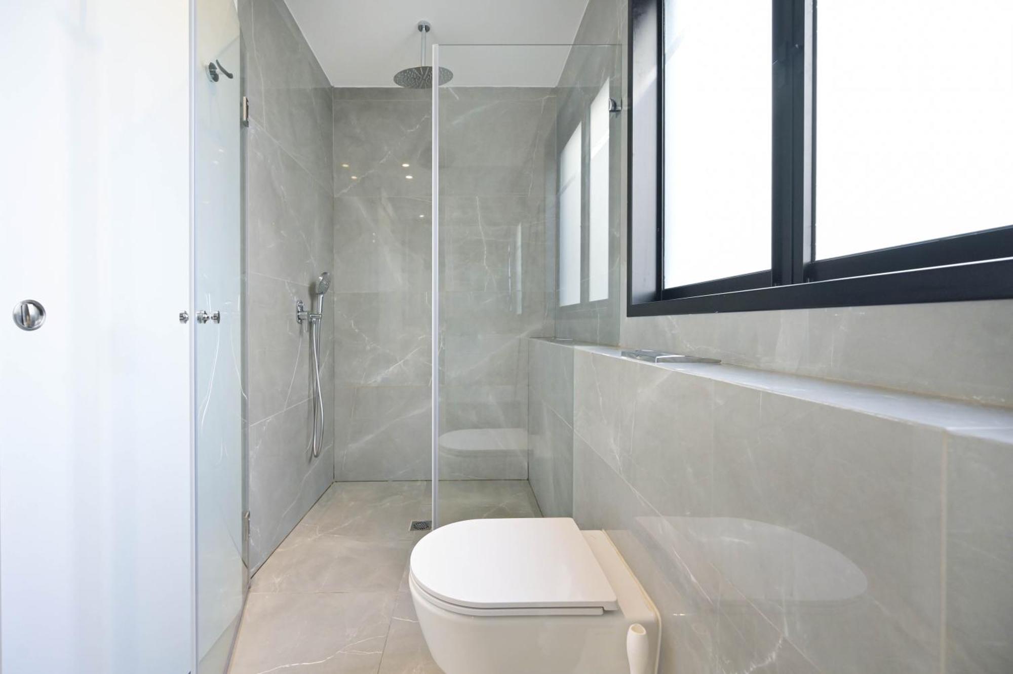 Modern 3br Next To The Sea By Holyguest *